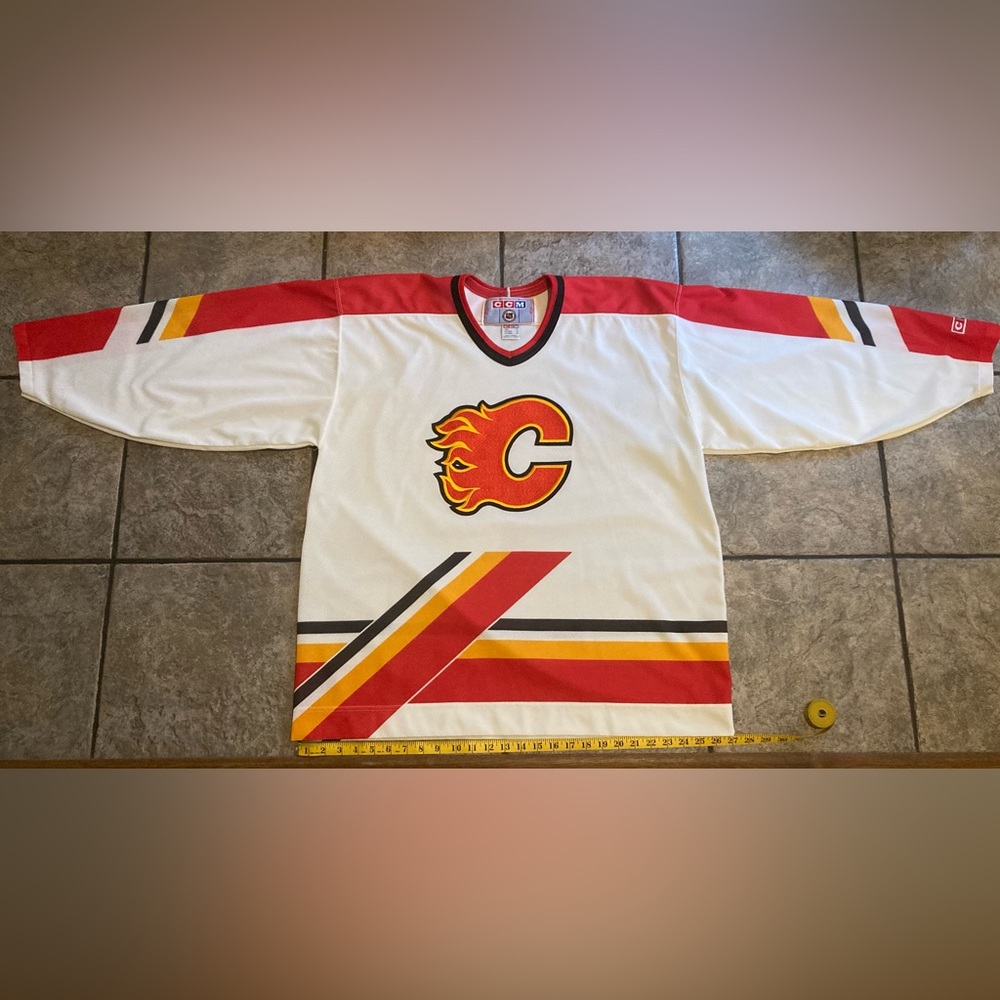 Calgary Flames Jersey XL White CCM